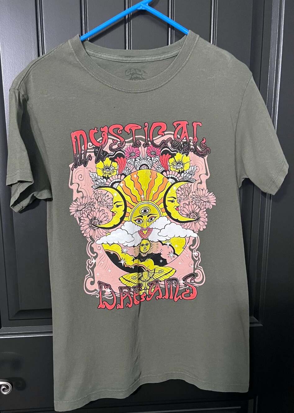 Call Your Mother Mystical Dreams Graphic T-Shirt Size M Olive Green